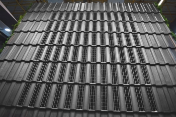 Eternit apresenta a 1ª telha fotovoltaica do país aprovada pelo Inmetro