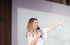 Jaqueline Bennert Pires: através de metodologia exclusiva, consultora financeira de Ituporanga orienta pequenos empresários