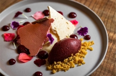 Restaurante Catherine traz alma feminina, personalidade, arte e gastronomia de alto nível para Gramado