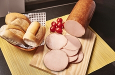 Irmãos Bonatti: empresa produz linguiças artesanais e vende em todo o território nacional