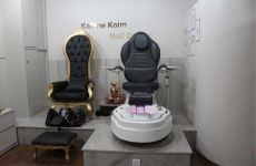 KALANE KOLM: Manicure aposta na esmaltação em gel e em cursos voltados a profissionais da área