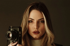 Julia Moser: fotógrafa de Salete é destaque com ensaios newborn