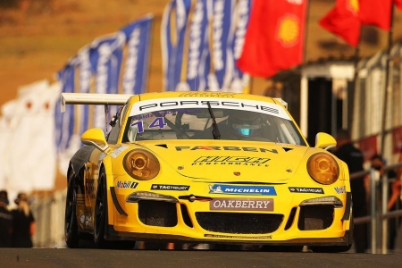 Catarinense fica em sexto lugar em prova de automobilismo de longa duração da Porsche Cup Brasil