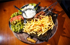 Cantinho do Dogão: muito além de Lanches, pizzas e porções