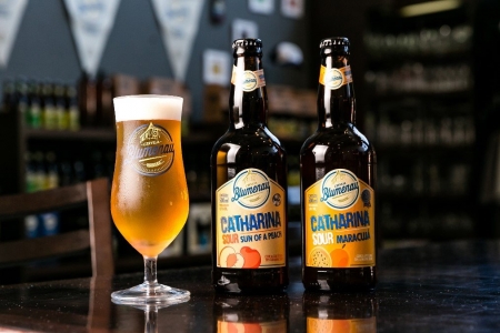 Catharina Sour é incluída definitivamente em guia internacional e se torna oficialmente primeiro estilo brasileiro de cerveja