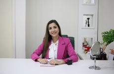 Aline de Souza: biomédica, empreendedora e professora. Jovem se destaca na região