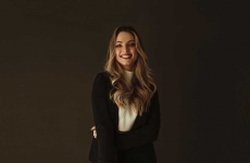 Julia Moser: fotógrafa de Salete é destaque com ensaios newborn