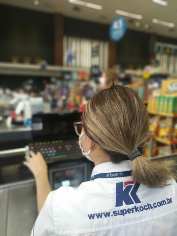 Grupo Koch abre 450 vagas de emprego em diversas lojas de Santa Catarina  