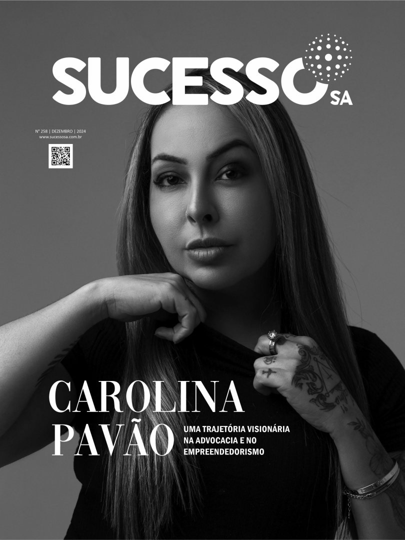 Carolina Pavão na Capa da Revista Sucesso SA