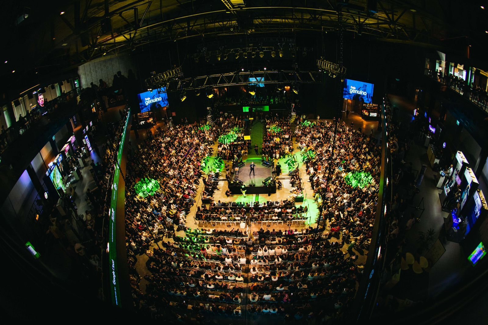 Empreende Brazil Conference atrai 6 mil pessoas, anuncia expansão e divulga manifesto